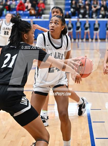 Thumbnail 3 in Clark vs Steele (UIL 6A Region 4 Final) photogallery.
