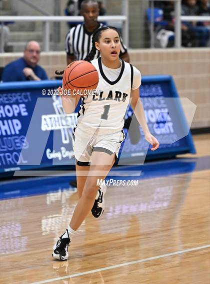 Thumbnail 1 in Clark vs Steele (UIL 6A Region 4 Final) photogallery.