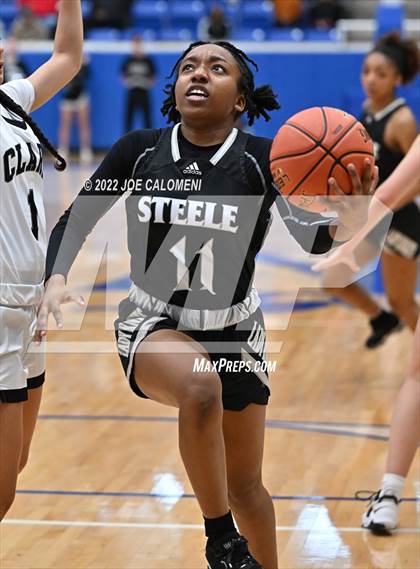 Thumbnail 3 in Clark vs Steele (UIL 6A Region 4 Final) photogallery.