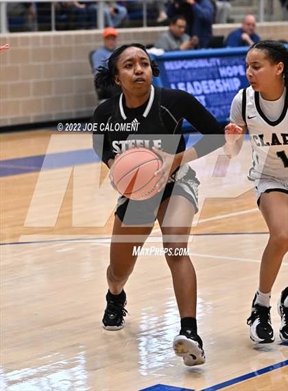 Thumbnail 2 in Clark vs Steele (UIL 6A Region 4 Final) photogallery.