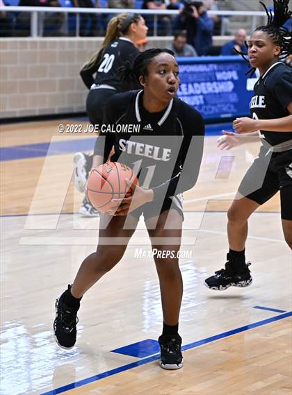 Thumbnail 3 in Clark vs Steele (UIL 6A Region 4 Final) photogallery.