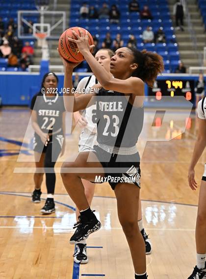 Thumbnail 2 in Clark vs Steele (UIL 6A Region 4 Final) photogallery.