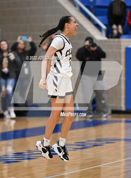 Thumbnail 2 in Clark vs Steele (UIL 6A Region 4 Final) photogallery.