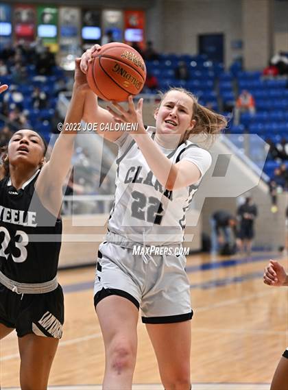 Thumbnail 2 in Clark vs Steele (UIL 6A Region 4 Final) photogallery.
