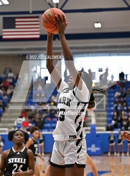 Thumbnail 2 in Clark vs Steele (UIL 6A Region 4 Final) photogallery.