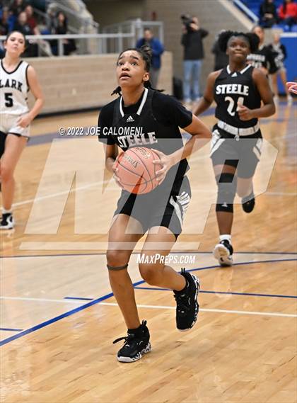 Thumbnail 3 in Clark vs Steele (UIL 6A Region 4 Final) photogallery.