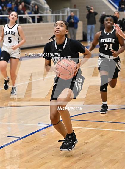 Thumbnail 1 in Clark vs Steele (UIL 6A Region 4 Final) photogallery.