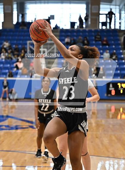 Thumbnail 1 in Clark vs Steele (UIL 6A Region 4 Final) photogallery.