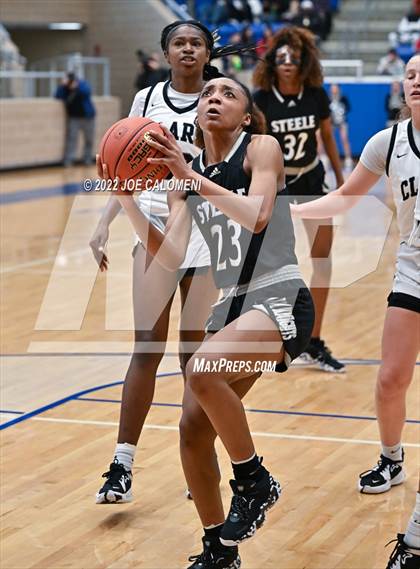 Thumbnail 1 in Clark vs Steele (UIL 6A Region 4 Final) photogallery.