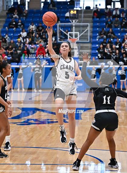 Thumbnail 2 in Clark vs Steele (UIL 6A Region 4 Final) photogallery.