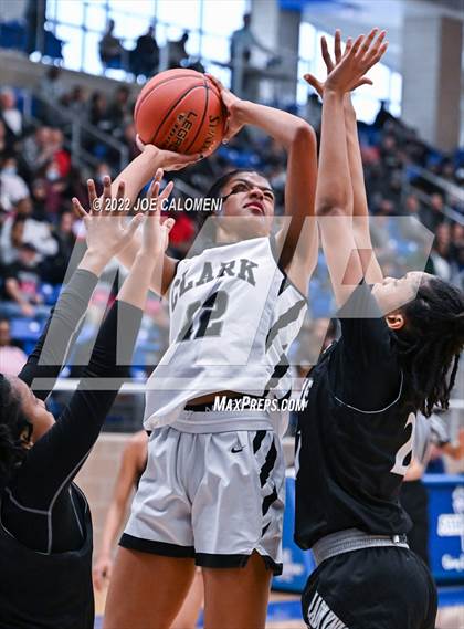 Thumbnail 1 in Clark vs Steele (UIL 6A Region 4 Final) photogallery.