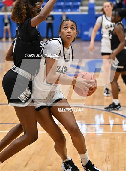 Thumbnail 2 in Clark vs Steele (UIL 6A Region 4 Final) photogallery.