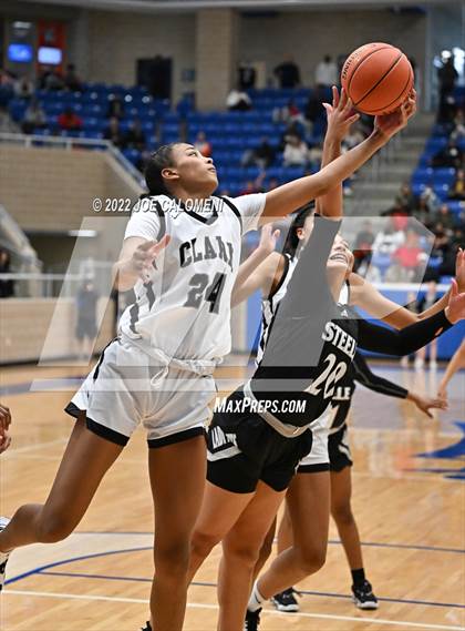 Thumbnail 1 in Clark vs Steele (UIL 6A Region 4 Final) photogallery.