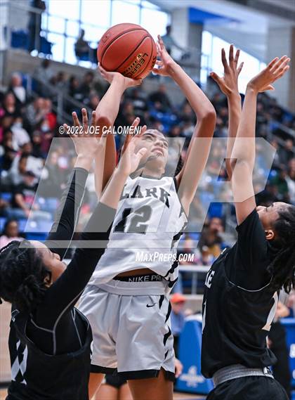 Thumbnail 3 in Clark vs Steele (UIL 6A Region 4 Final) photogallery.