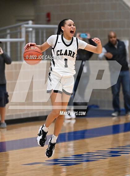 Thumbnail 2 in Clark vs Steele (UIL 6A Region 4 Final) photogallery.