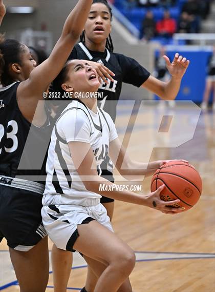 Thumbnail 3 in Clark vs Steele (UIL 6A Region 4 Final) photogallery.