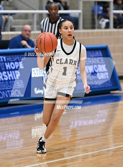 Thumbnail 2 in Clark vs Steele (UIL 6A Region 4 Final) photogallery.
