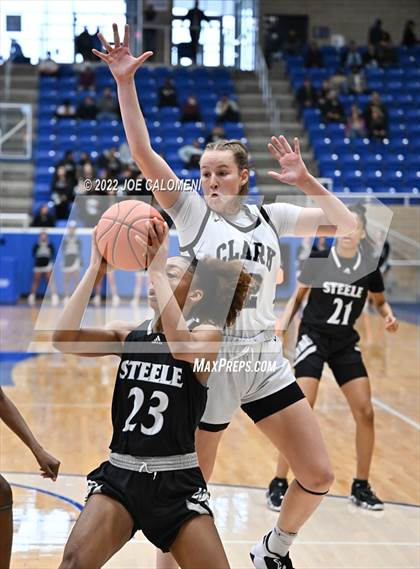 Thumbnail 3 in Clark vs Steele (UIL 6A Region 4 Final) photogallery.