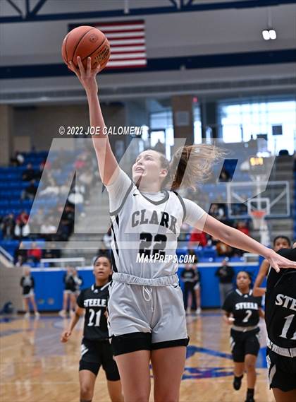 Thumbnail 3 in Clark vs Steele (UIL 6A Region 4 Final) photogallery.