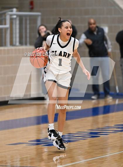 Thumbnail 1 in Clark vs Steele (UIL 6A Region 4 Final) photogallery.