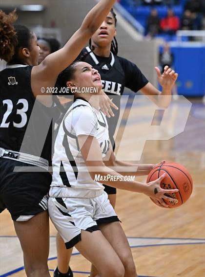 Thumbnail 2 in Clark vs Steele (UIL 6A Region 4 Final) photogallery.