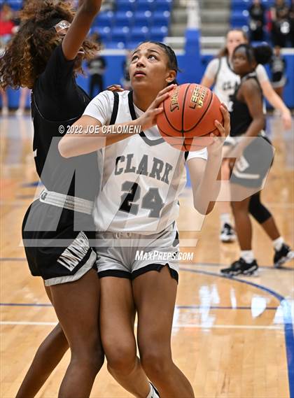 Thumbnail 3 in Clark vs Steele (UIL 6A Region 4 Final) photogallery.