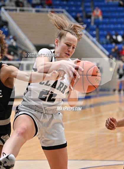 Thumbnail 1 in Clark vs Steele (UIL 6A Region 4 Final) photogallery.