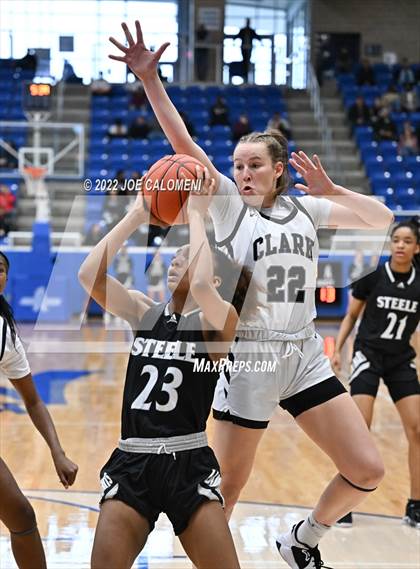 Thumbnail 1 in Clark vs Steele (UIL 6A Region 4 Final) photogallery.