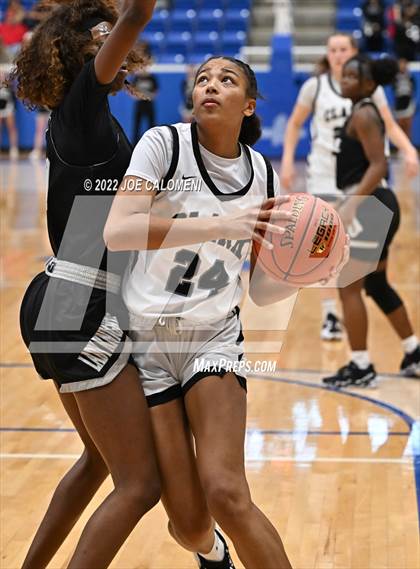 Thumbnail 2 in Clark vs Steele (UIL 6A Region 4 Final) photogallery.