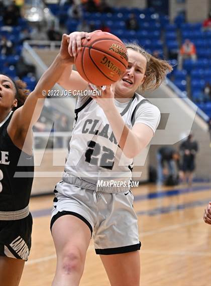Thumbnail 3 in Clark vs Steele (UIL 6A Region 4 Final) photogallery.