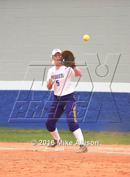 Thumbnail 1 in Chattanooga Central vs East Ridge photogallery.
