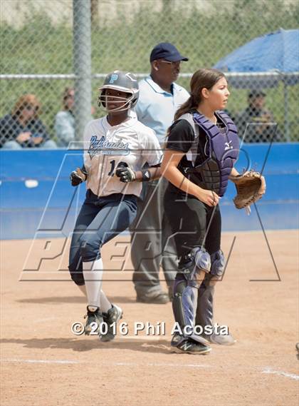 Thumbnail 2 in Palisades vs Chavez photogallery.