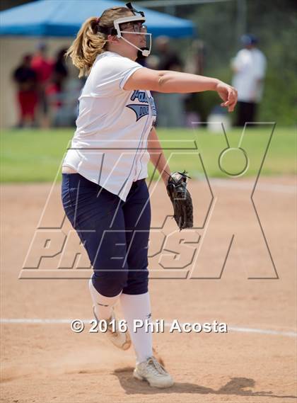 Thumbnail 1 in Palisades vs Chavez photogallery.