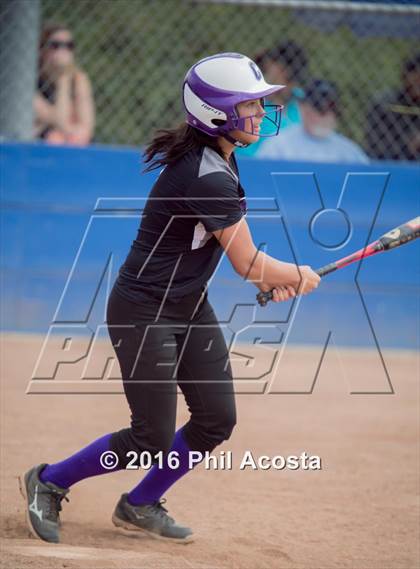 Thumbnail 2 in Palisades vs Chavez photogallery.