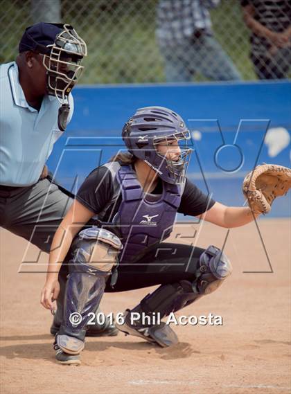 Thumbnail 2 in Palisades vs Chavez photogallery.