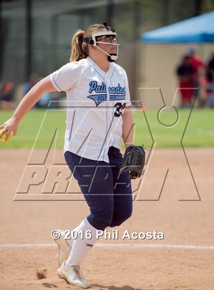 Thumbnail 2 in Palisades vs Chavez photogallery.