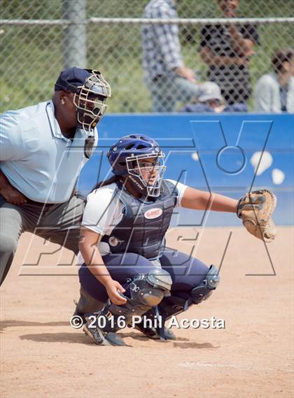 Thumbnail 3 in Palisades vs Chavez photogallery.