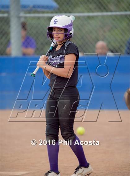 Thumbnail 2 in Palisades vs Chavez photogallery.