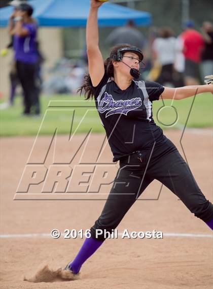 Thumbnail 3 in Palisades vs Chavez photogallery.
