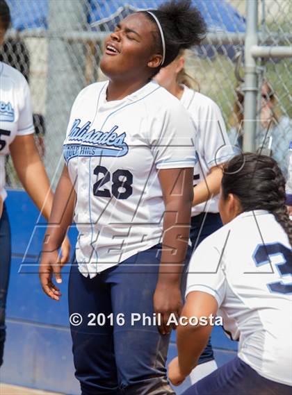 Thumbnail 3 in Palisades vs Chavez photogallery.
