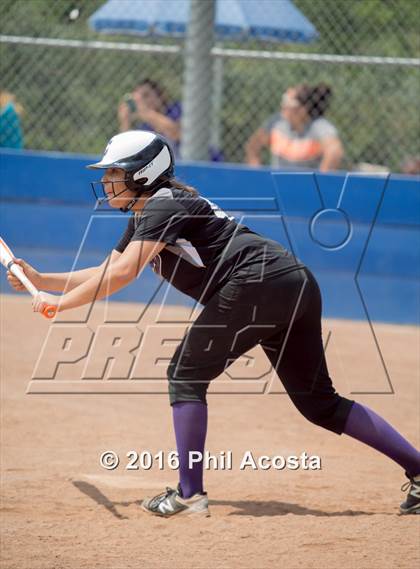 Thumbnail 3 in Palisades vs Chavez photogallery.