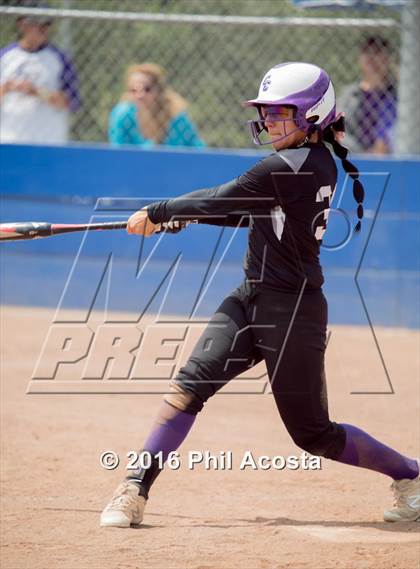 Thumbnail 3 in Palisades vs Chavez photogallery.