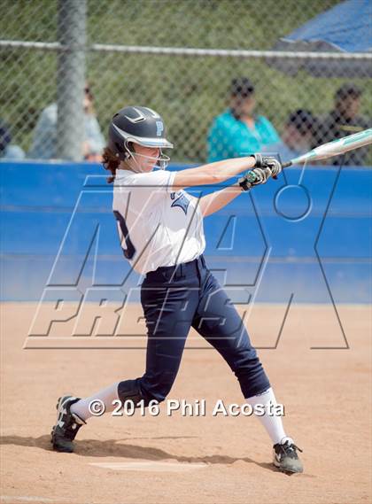 Thumbnail 3 in Palisades vs Chavez photogallery.