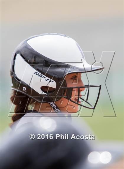 Thumbnail 2 in Palisades vs Chavez photogallery.