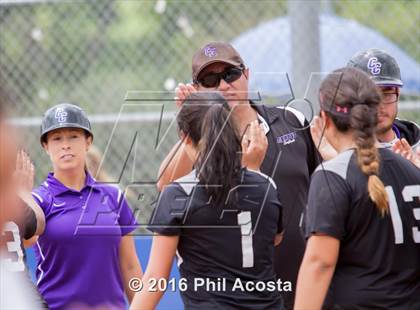Thumbnail 3 in Palisades vs Chavez photogallery.