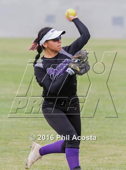 Thumbnail 3 in Palisades vs Chavez photogallery.