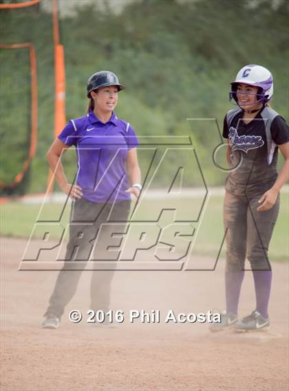 Thumbnail 2 in Palisades vs Chavez photogallery.