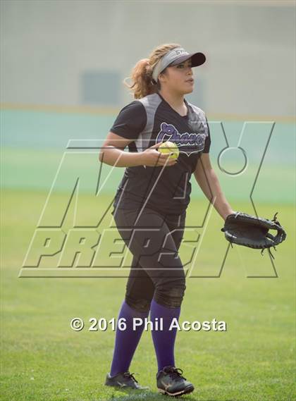 Thumbnail 2 in Palisades vs Chavez photogallery.