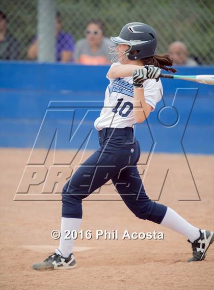 Thumbnail 2 in Palisades vs Chavez photogallery.