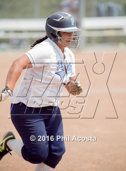 Thumbnail 3 in Palisades vs Chavez photogallery.
